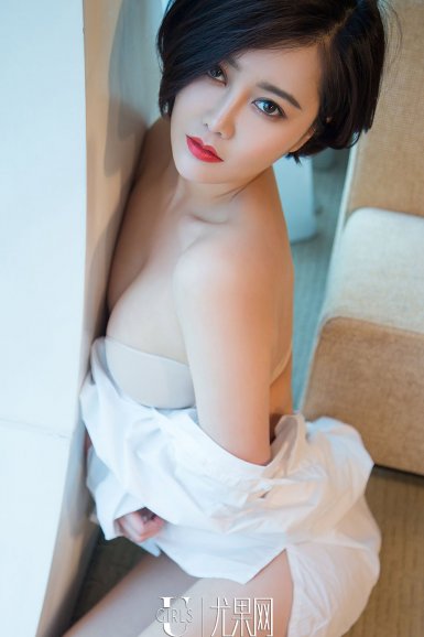 《黄金瞳》另辟蹊径发布轻物料 张艺兴携主创开启明年好运|kaiyun.com(图2)